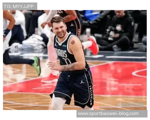 东契奇首秀表现出色15投7中三分球4记斩获25分7篮板4助攻 东契奇首秀表现出色15投7中三分球4记斩获25分7篮板4助攻